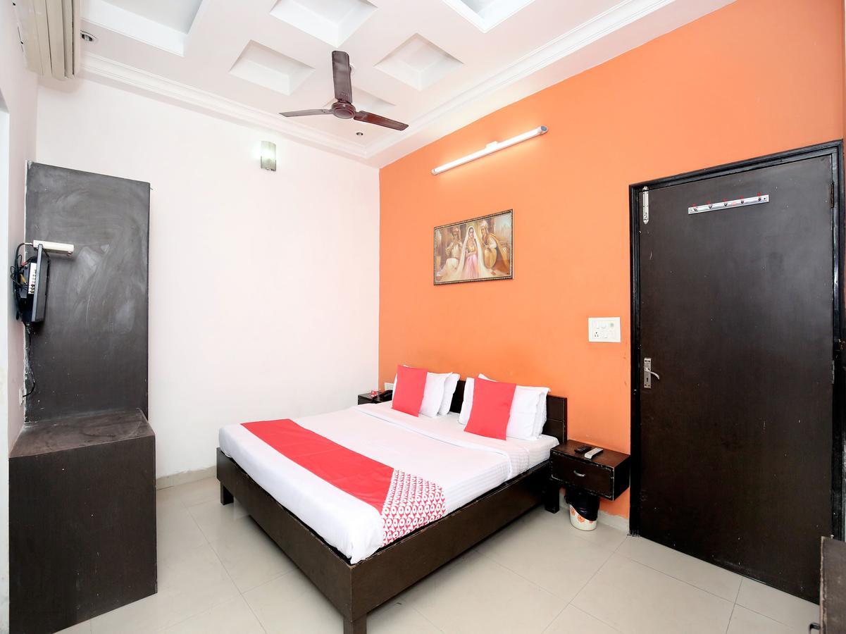 Oyo 12972 Hotel Krishna Castle Amritsar Eksteriør bilde