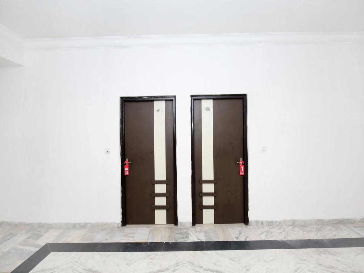 Oyo 12972 Hotel Krishna Castle Amritsar Eksteriør bilde